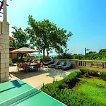 Villa Anka - Five-bedroom With Terrace And Swimming Pool