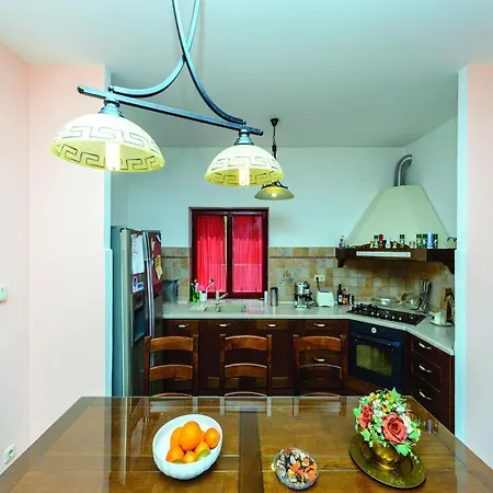 Anka - Five-bedroom With Terrace And Swimming Pool Villa *