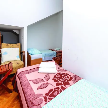 Villa Anka - Five-bedroom With Terrace And Swimming Pool *