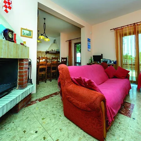 Villa Anka - Five-bedroom With Terrace And Swimming Pool