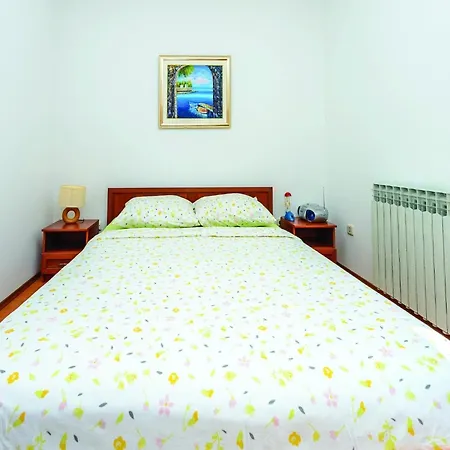 Anka - Five-bedroom With Terrace And Swimming Pool Villa