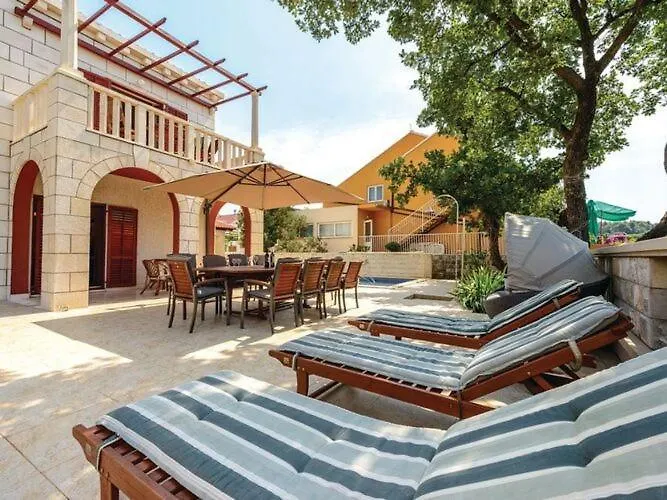 Anka - Five-bedroom With Terrace And Swimming Pool Villa Zaton (Dubrovnik-Neretva)