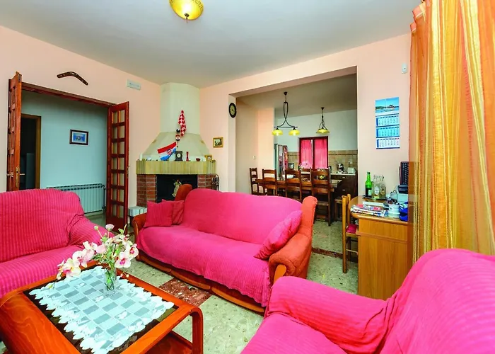 Anka - Five-bedroom With Terrace And Swimming Pool Zaton (Dubrovnik-Neretva)